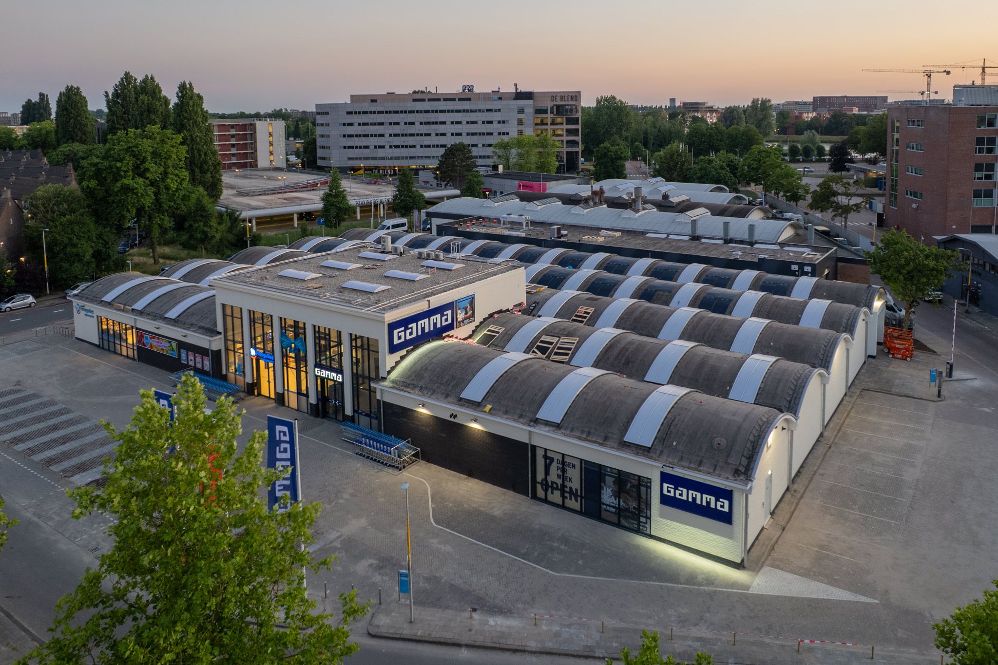 HOOGVLIET OPENT SUPERMARKT IN MEEST ENERGIEZUINIG MONUMENT VAN NL HOOGVLIET OPENT SUPERMARKT IN MEEST ENERGIEZUINIG MONUMENT VAN NL